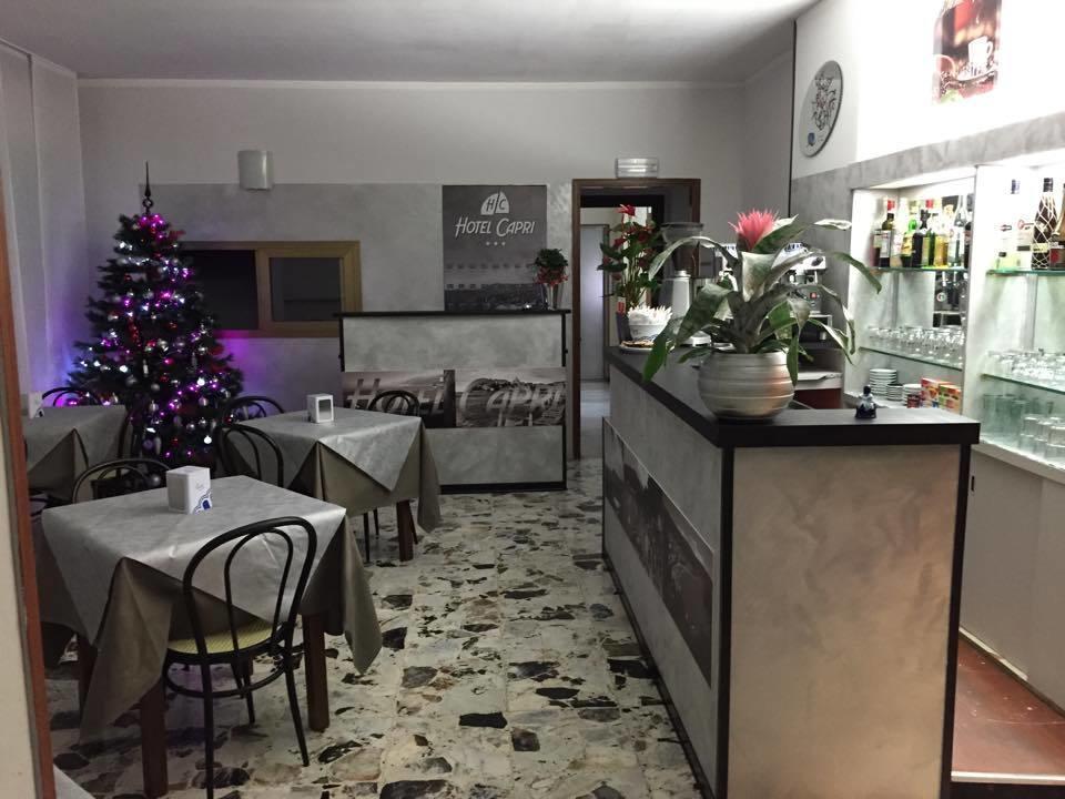 Hotel Capri Діано-Марина Екстер'єр фото